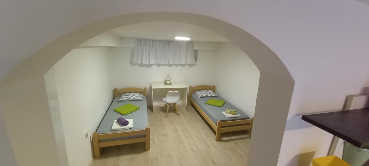 Jani Apartment City Skopje City ​​Center מראה חיצוני תמונה