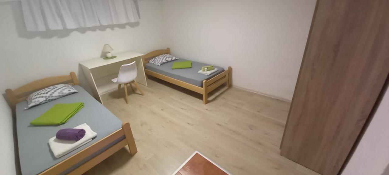 Jani Apartment City Skopje City ​​Center מראה חיצוני תמונה