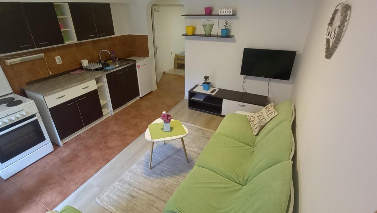 Jani Apartment City Skopje City ​​Center מראה חיצוני תמונה