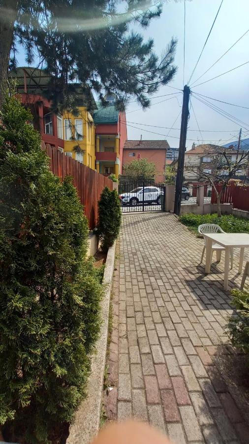 Jani Apartment City Skopje City ​​Center מראה חיצוני תמונה